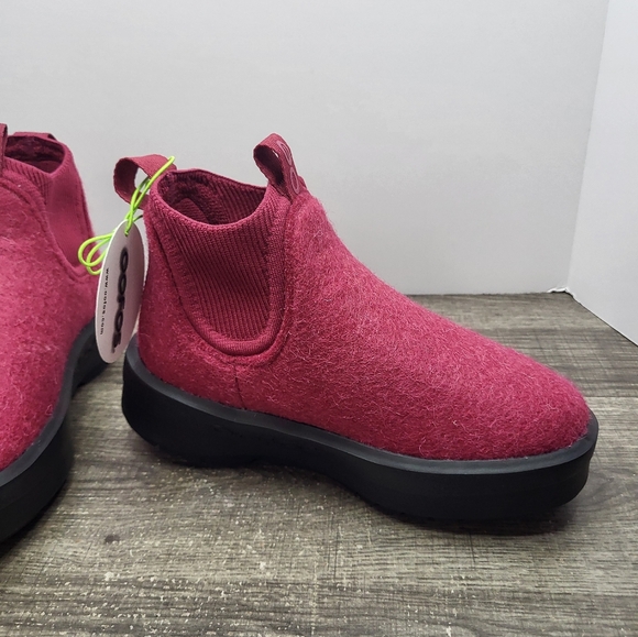Oofos Omega Londoner Rosebud Women’s Size 5 Slip-On Shoes New - Picture 3 of 8